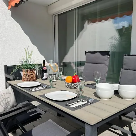 Apartment Beachhouse9 *