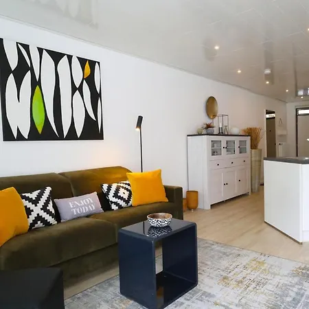 Beachhouse9 Apartment